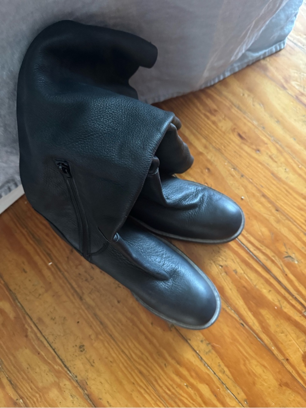 Free people black essential slouch boots. Leather - Picture 3 of 5